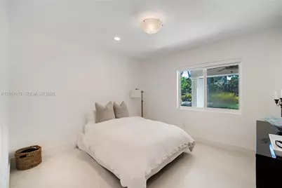 324 Caribbean Rd, Key Biscayne, FL 33149 - Photo 16