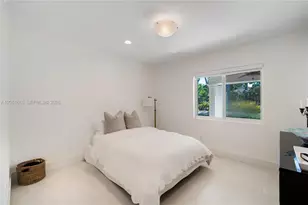 324 Caribbean Rd, Key Biscayne, FL 33149 - Photo 16