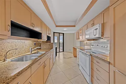 4000 Towerside Ter #1405, Miami, FL 33138 - Photo 16