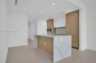 2411 Laguna Cir, North Miami, FL 33181 - Photo 6