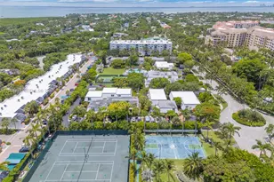 881 Ocean Dr, Key Biscayne, FL 33149 - Photo 54