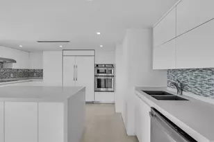 881 Ocean Dr, Key Biscayne, FL 33149 - Photo 8