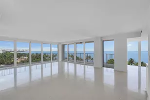 881 Ocean Dr, Key Biscayne, FL 33149 - Photo 2
