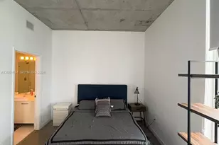 151 SE 1st St, Miami, FL 33131 - Photo 1