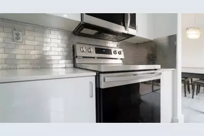 11022 NW 48th Ln, Doral, FL 33178 - Photo 16