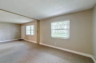 6211 SW 37th St, Davie, FL 33314 - Photo 16