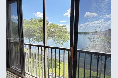 1201 SW 141st Ave #302J, Pembroke Pines, FL 33027 - Photo 6
