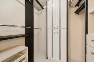 9801 Collins Ave, Bal Harbour, FL 33154 - Photo 34