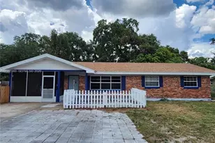 679 Ave G SE, Winter Haven, FL 33880 - Photo 1