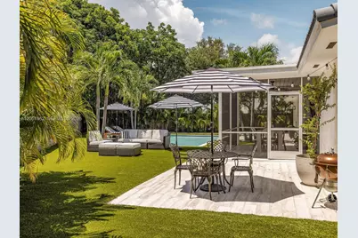 11504 NE 6th Ave, Biscayne Park, FL 33161 - Photo 94