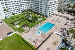 5005 Collins Ave, Miami Beach, FL 33140 - Photo 20