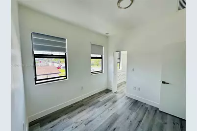 19249 NW 37 Ave, Miami Gardens, FL 33056 - Photo 10