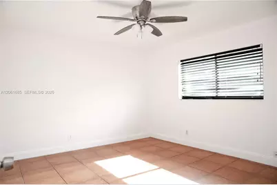 304 SE 9th Ct #6, Hallandale Beach, FL 33009 - Photo 18
