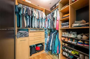 950 Brickell Bay Dr, Miami, FL 33131 - Photo 12