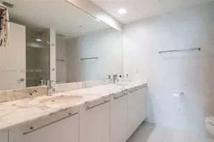 950 Brickell Bay Dr, Miami, FL 33131 - Photo 14