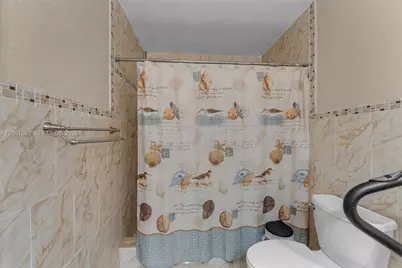 14726 SW 82nd Ter, Miami, FL 33193 - Photo 16