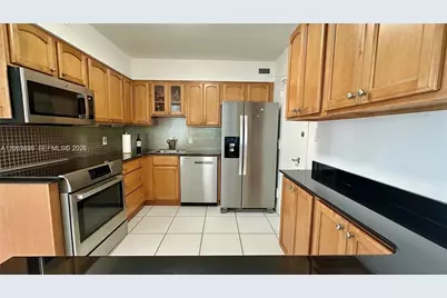 5161 Collins Ave #1017, Miami Beach, FL 33140 - Photo 14