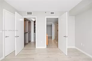50 Biscayne Blvd, Miami, FL 33132 - Photo 22