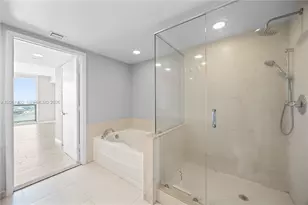 50 Biscayne Blvd, Miami, FL 33132 - Photo 20