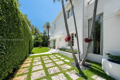 841 19th St, Miami Beach, FL 33139 - Photo 2