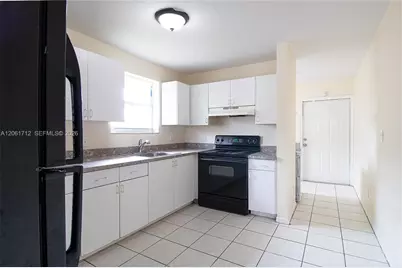 455 NW 14th St, Florida City, FL 33034 - Photo 8