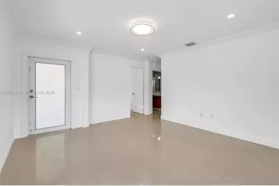 3685 W 9th Ave, Hialeah, FL 33012 - Photo 18