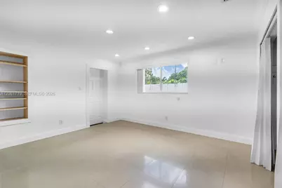 3685 W 9th Ave, Hialeah, FL 33012 - Photo 12