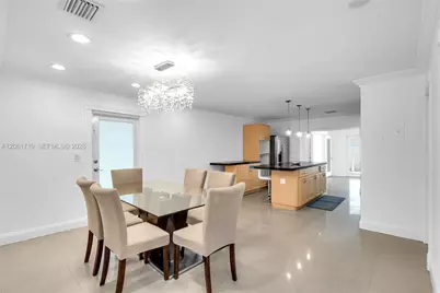 3685 W 9th Ave, Hialeah, FL 33012 - Photo 10