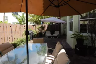 320 SW 87th Ct, Miami, FL 33174 - Photo 30