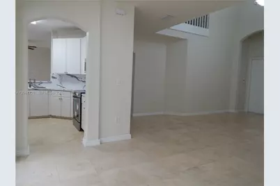 320 SW 87th Ct, Miami, FL 33174 - Photo 8
