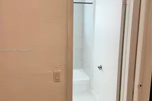 8080 Tatum Waterway Dr, Miami Beach, FL 33141 - Photo 10