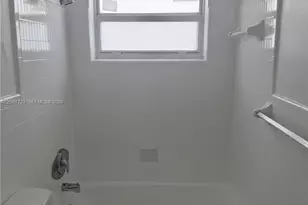621 SW 15th Ave, Miami, FL 33135 - Photo 14