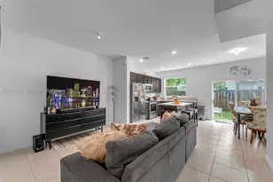2660 SE 15th St, Homestead, FL 33035 - Photo 2
