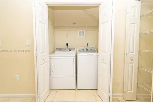 11603 NW 89th St, Doral, FL 33178 - Photo 32