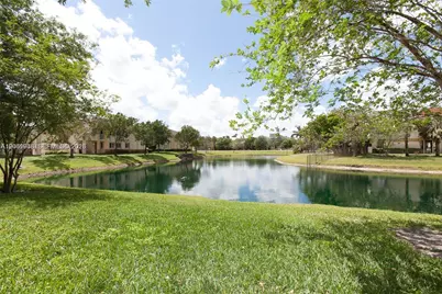6235 SW 47th Mnr #204, Davie, FL 33314 - Photo 24
