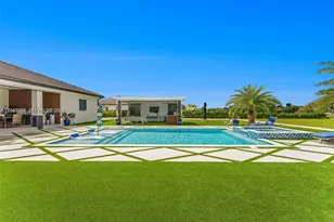 18261 SW 224th St, Miami, FL 33170 - Photo 8