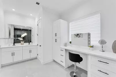 18261 SW 224th St, Miami, FL 33170 - Photo 20