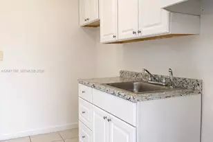 2181 NW 91st St, Miami, FL 33147 - Photo 4