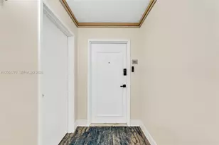 18071 Biscayne Blvd, Aventura, FL 33160 - Photo 2