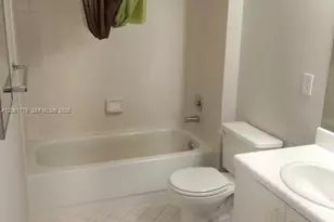 1351 SW 141st Ave, Pembroke Pines, FL 33027 - Photo 6