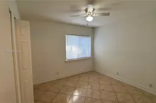 175 Wimbledon Lake Dr, Plantation, FL 33324 - Photo 12