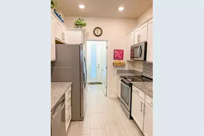 5100 Eucalyptus Dr #2, Hollywood, FL 33021 - Photo 18
