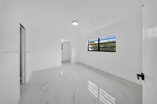 1055 NW 32nd Ct, Miami, FL 33125 - Photo 20