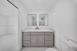 1055 NW 32nd Ct, Miami, FL 33125 - Photo 12