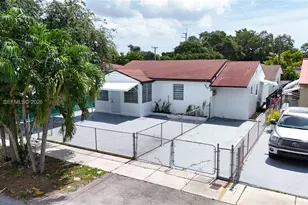 1055 NW 32nd Ct, Miami, FL 33125 - Photo 8