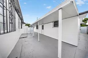 1055 NW 32nd Ct, Miami, FL 33125 - Photo 32