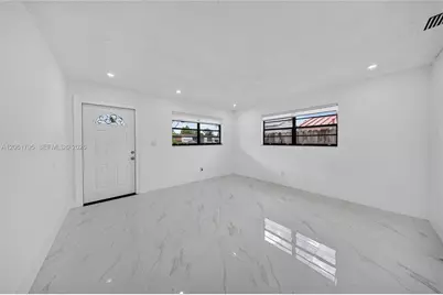 1055 NW 32nd Ct, Miami, FL 33125 - Photo 26