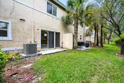 2296 NW 170th Ave, Pembroke Pines, FL 33028 - Photo 28