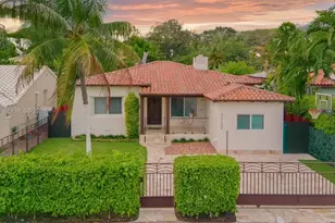 3722 Royal Palm Ave, Miami Beach, FL 33140 - Photo 1