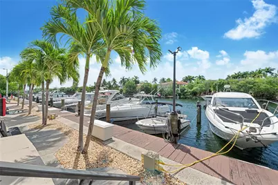 90 Edgewater Dr #501, Coral Gables, FL 33133 - Photo 4